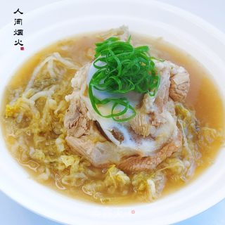 猪骨烩酸菜的做法