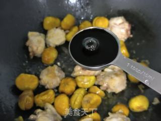 红烧板栗鸡翅的做法步骤：5