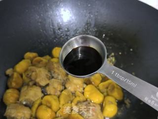 红烧板栗鸡翅的做法步骤：6