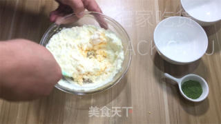 抹茶奶酥排包，口感蓬松柔软，奶酥馅奶香浓郁。的做法步骤：9