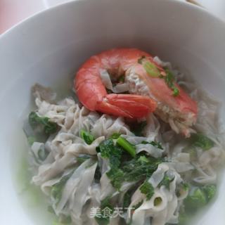黑虎虾热汤豇豆面的做法步骤：12
