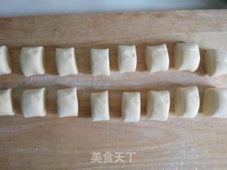 韭菜鸡蛋水煎包的做法步骤：9