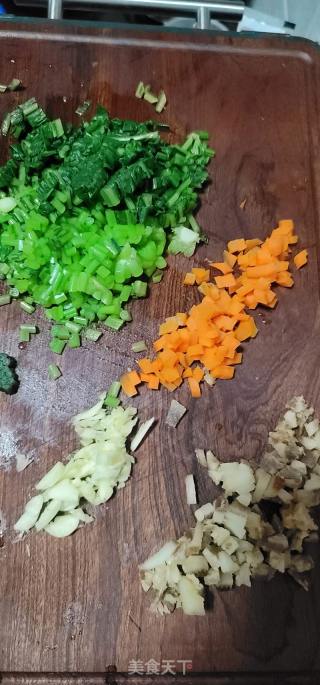 炒萝卜叶的做法步骤：4