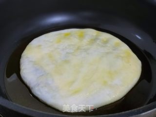 猪肉酸菜馅饼的做法步骤：10