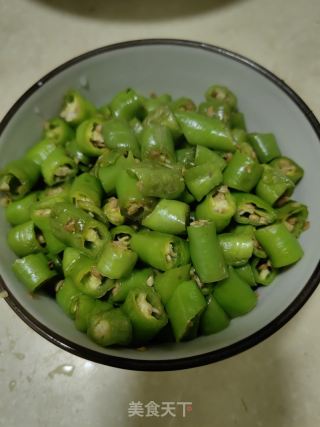 醋腌青椒段的做法步骤：5