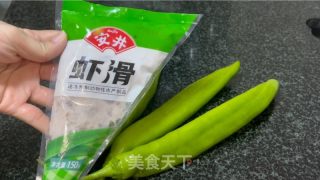 虾滑酿青椒的做法步骤：2