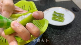 虾滑酿青椒的做法步骤：4