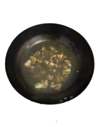 青花椒水煮肉片的做法步骤：4