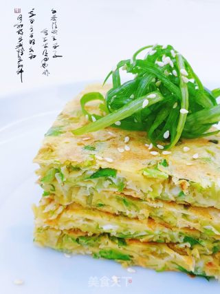 油麦菜鸡蛋饼的做法步骤：1