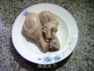 芹菜鸡琵琶腿豆腐羹的做法步骤：5