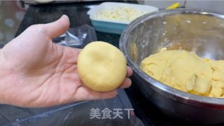 肉松芝士南瓜饼的做法步骤：12
