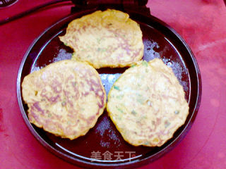 葱香南瓜发面软饼的做法步骤：16