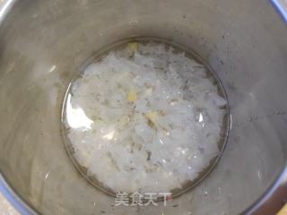 红薯红枣银耳羹的做法步骤：2