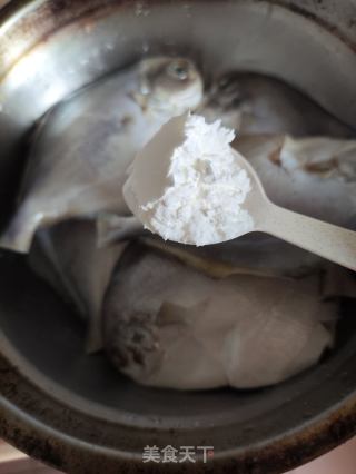 香煎小白鲳的做法步骤：3