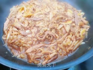 酸菜炒肉丝的做法步骤：4