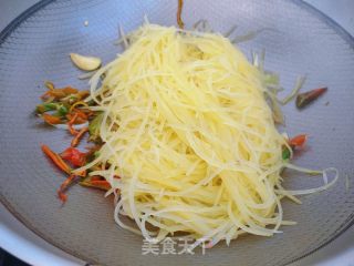 酸辣土豆丝的做法步骤：7