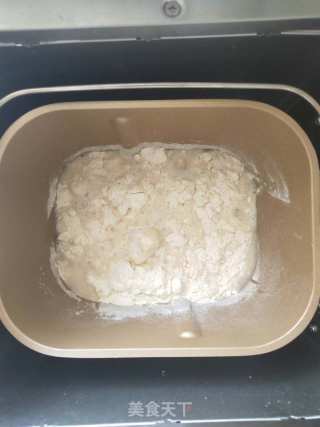 黑芝麻红豆软欧的做法步骤：2