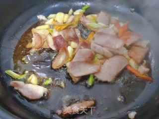 木耳炒白菜的做法步骤：6