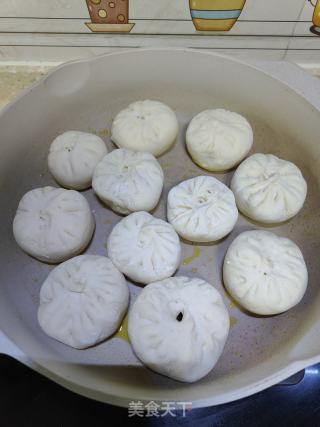 梅干菜水煎包的做法步骤：19