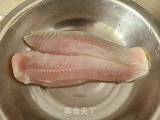 番茄巴沙鱼的做法步骤：2