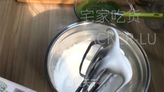 椰香抹茶瑞士卷，手把手教你做蛋糕卷，清新抹茶香与椰香交融。的做法步骤：10