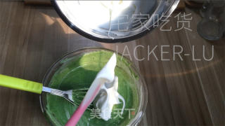 椰香抹茶瑞士卷，手把手教你做蛋糕卷，清新抹茶香与椰香交融。的做法步骤：13