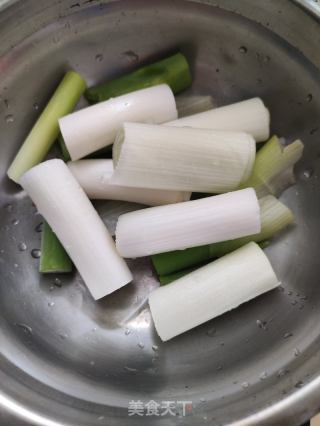 大葱炒鸡杂的做法步骤：2