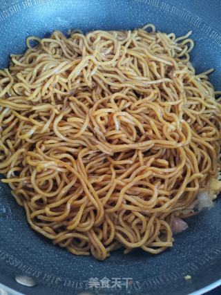 肉丝鸡蛋炒面的做法步骤：10