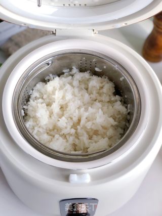 香菇猪肉纸皮烧麦的做法步骤：5