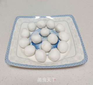 自制黑芝麻馅汤圆的做法步骤：4