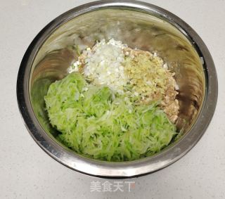 冬至冰花饺的做法步骤：2