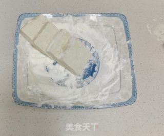 面包糠炸豆腐的做法步骤：6