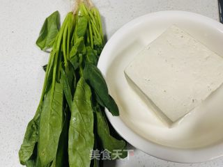 菠菜豆腐沫的做法步骤：1