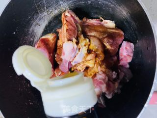 酱香孜然大骨的做法步骤：3