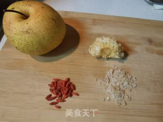 雪梨银耳红枣羹的做法步骤：1