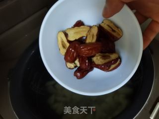 雪梨银耳红枣羹的做法步骤：6