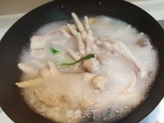 柠檬泡椒无骨鸡爪的做法步骤：8