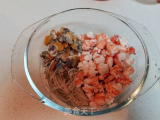 凉拌金针菇小海鲜的做法步骤：8
