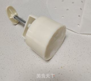山药泥月饼的做法步骤：4