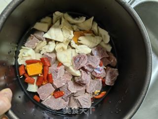 笋子牛肉面的做法步骤：3
