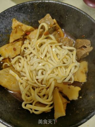 笋子牛肉面的做法步骤：7