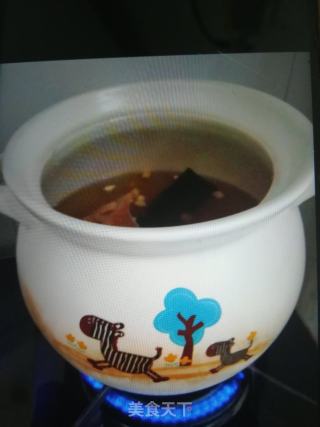 鲤鱼豆腐海带汤的做法步骤：2