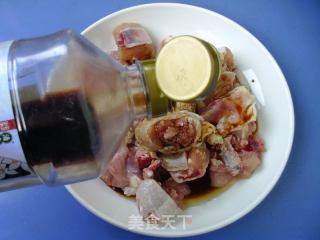 梅干菜蒸三黄鸡的做法步骤：6