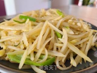 醋溜红皮土豆丝的做法