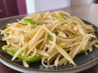 醋溜红皮土豆丝的做法步骤：7