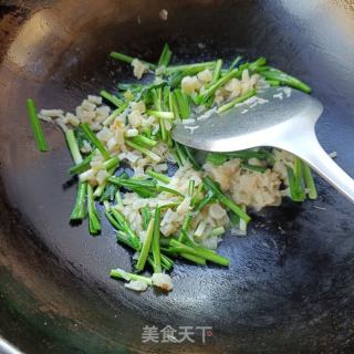 鸡蛋瑶柱炒韭菜的做法步骤：10