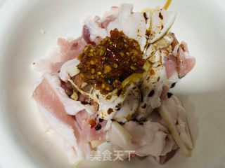 红薯粉蒸肉的做法步骤：4