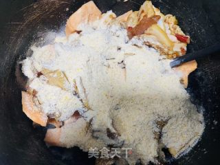 红薯粉蒸肉的做法步骤：10
