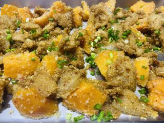 红薯粉蒸肉的做法步骤：13