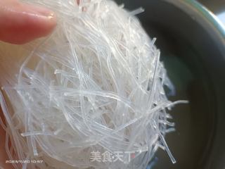 娃娃菜粉丝豆腐瘦肉煲的做法步骤：3